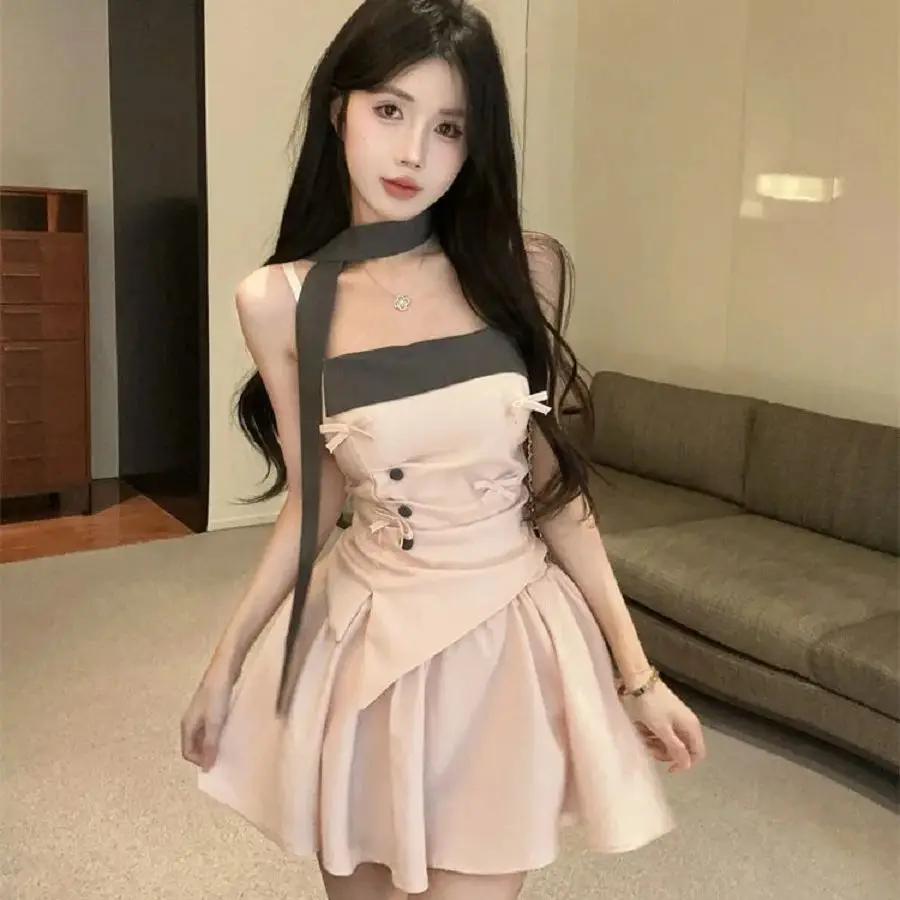 

French Two-Piece Hot Girl Pure And Irregular Bow Splicing Suspender Top Short Skirt Women'S Summer New Sexy Slim Suit