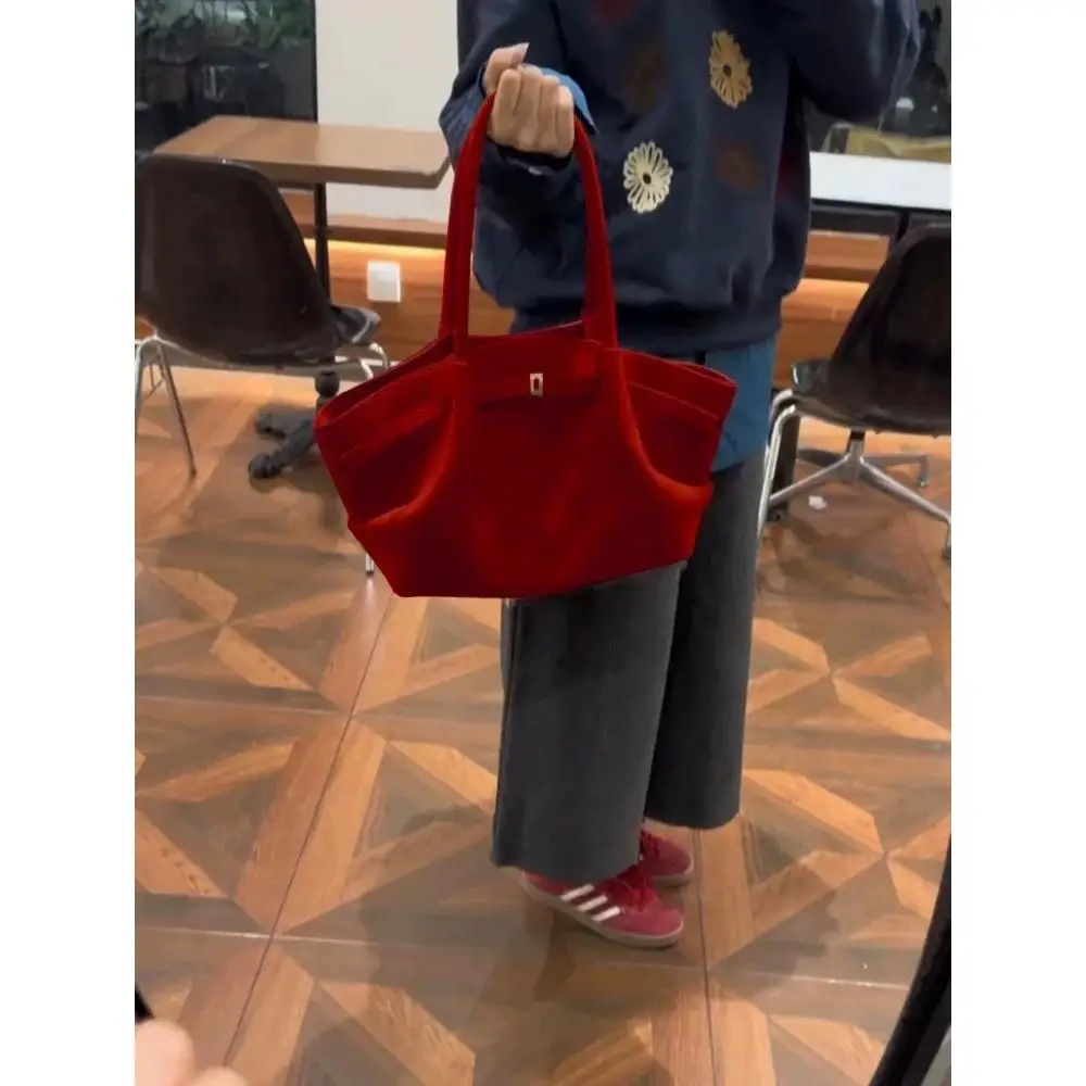 

New Year Red Celebration Large Capaci Tote Bag Women's Autumn Winter Vintage Velvet Underarm Commuter Handbag