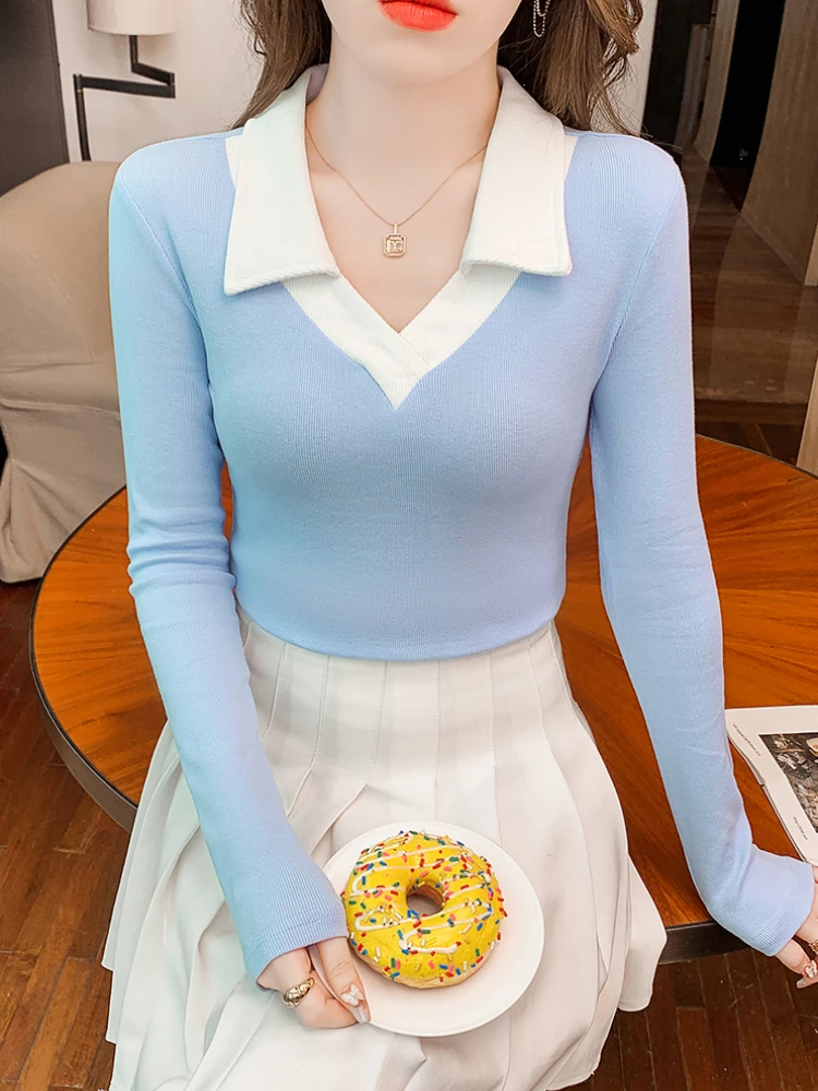 

Женская футболка-поло для работы и отдыха 2026: легкий дизайн с длинным рукавом, дышащая ткань, детали с вышивкой