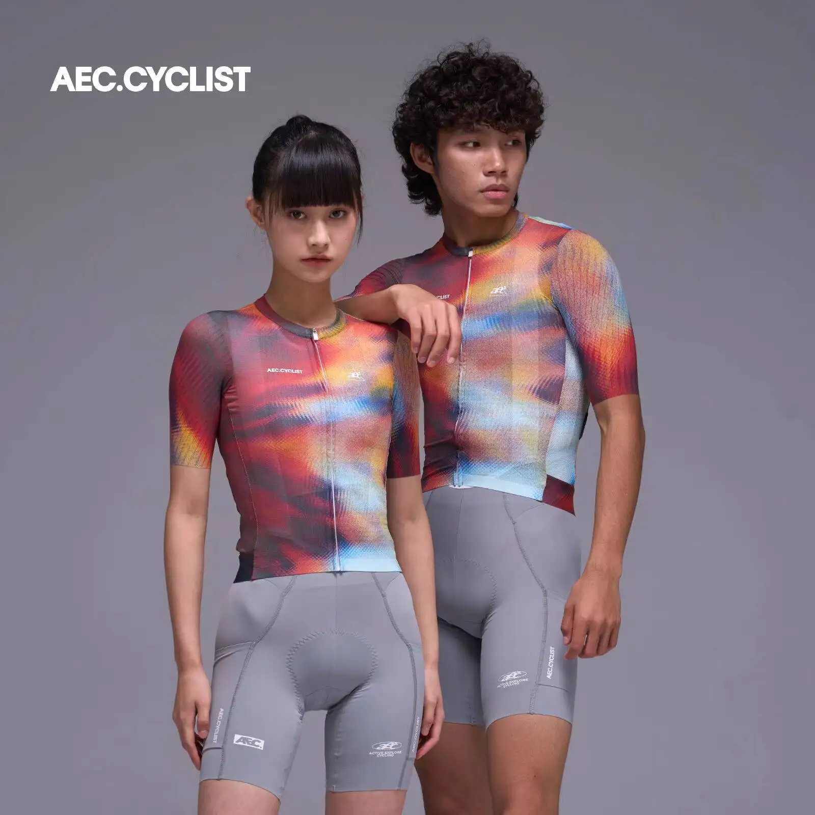 

AEC Unisex Summer Cycling Jersey Lightweight Breathable MTB Clothes 2026 Italy Fabric Men Women Bicycle Shirts Anti-Sweat Tops