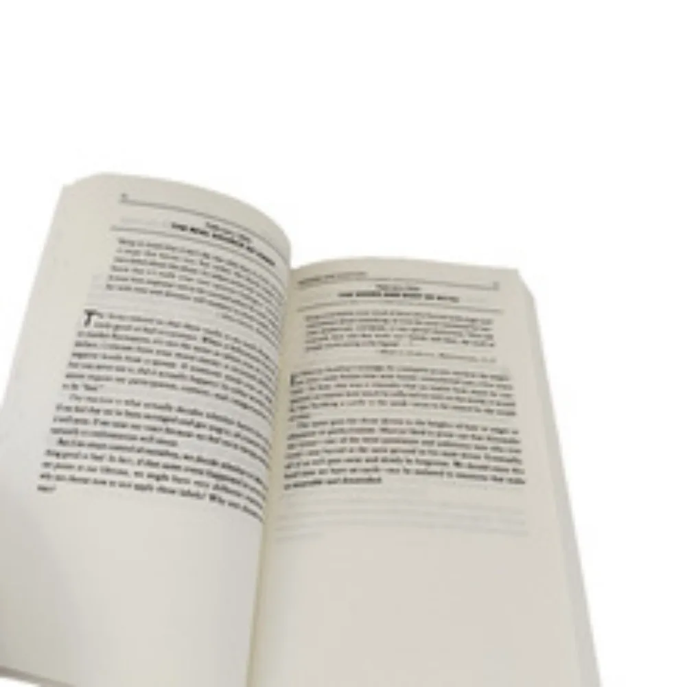 The Daily Stoic بقلم Ryan Holiday 366 Meditations on Wisdom Perseverance and the Art of Living Book Libros