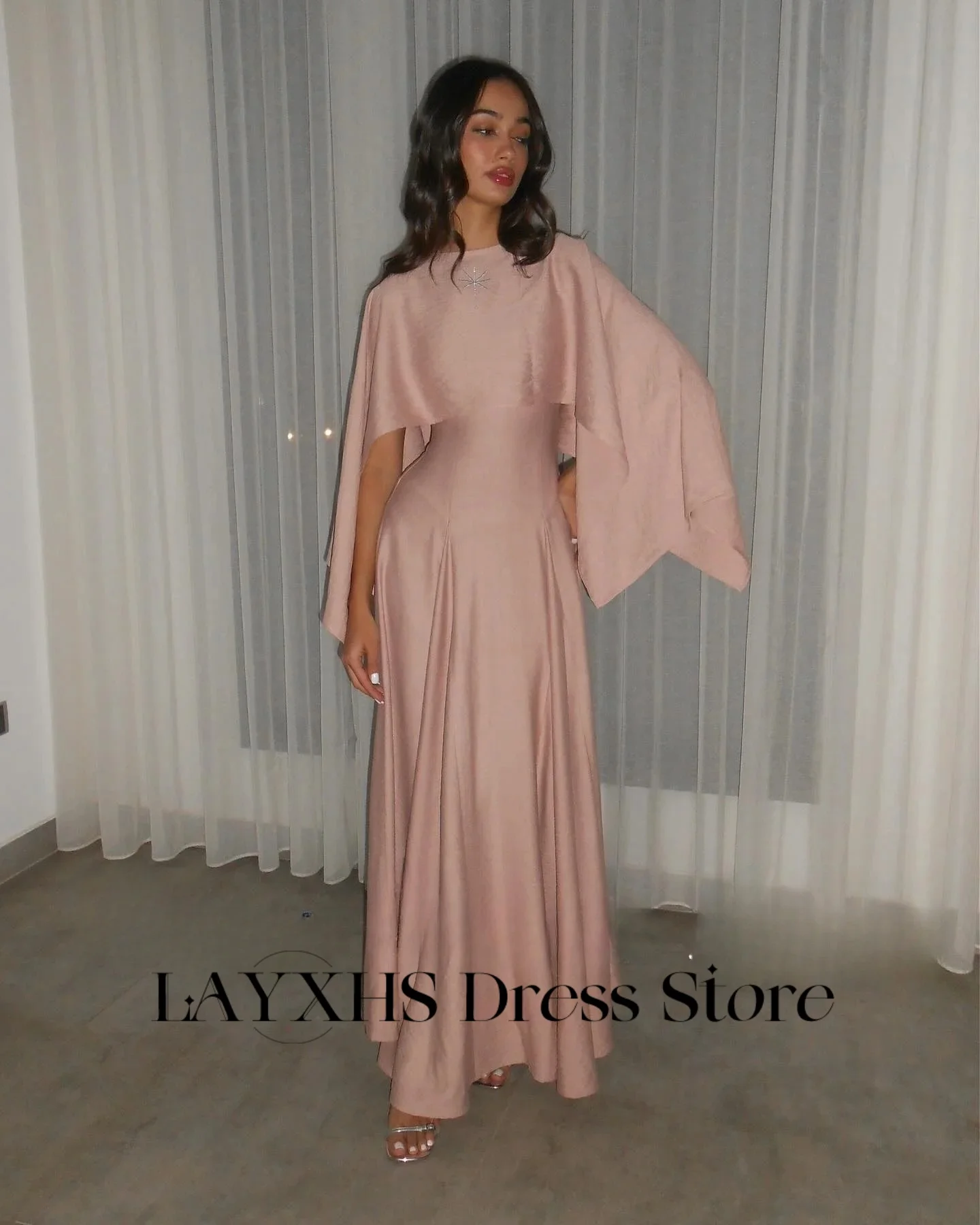 LAYXHS Temperamento O-pescoço Vestidos de Noite Rosa Xale A Linha Plissado Formal Mulheres Vestidos de Baile Personalizados فسات¢