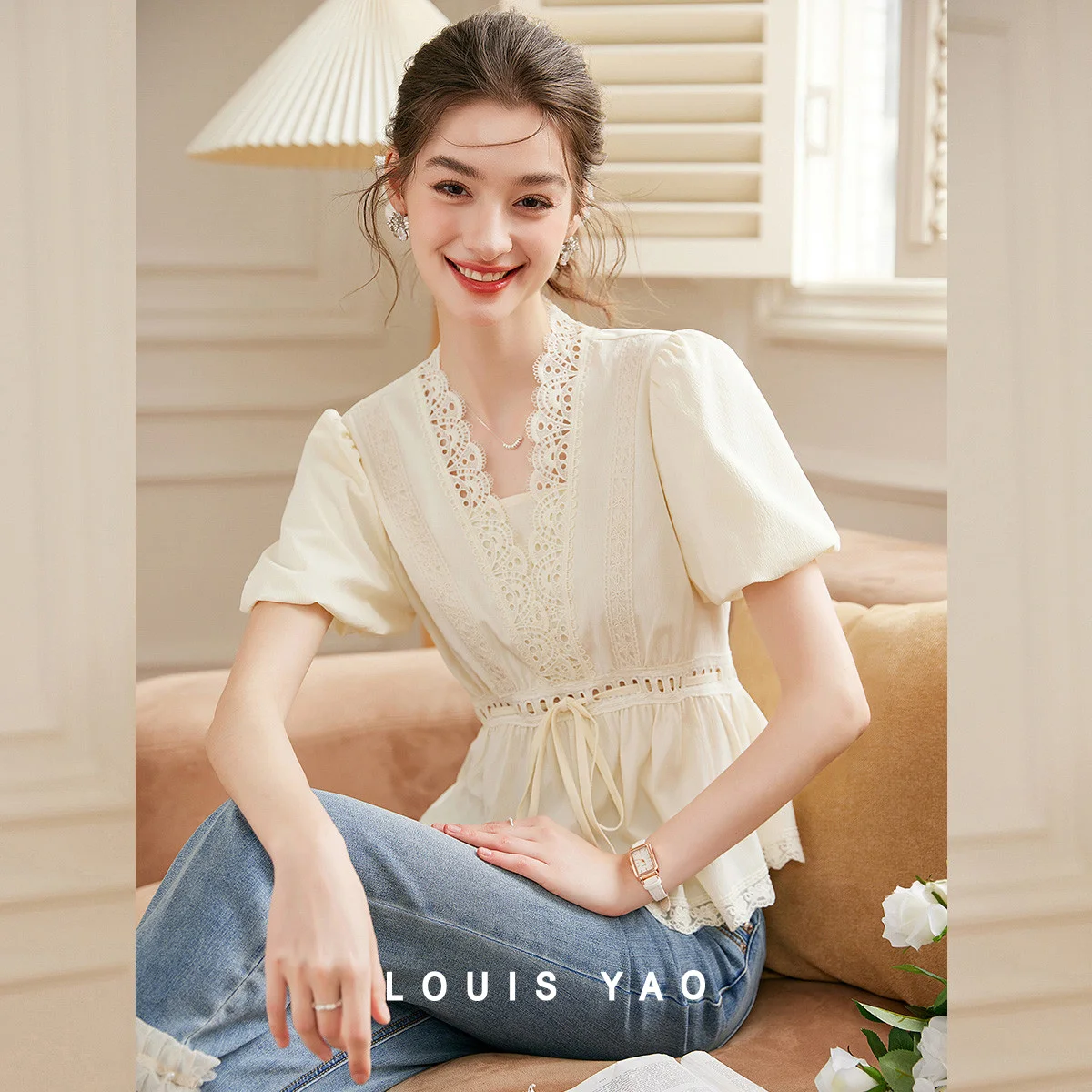 

LOUIS YAO Lace Shirt 2025 Summer Women's Blouse Elegant Temperament Gentle V-neck Waist Drawstring Design Short Sleeved Shirt