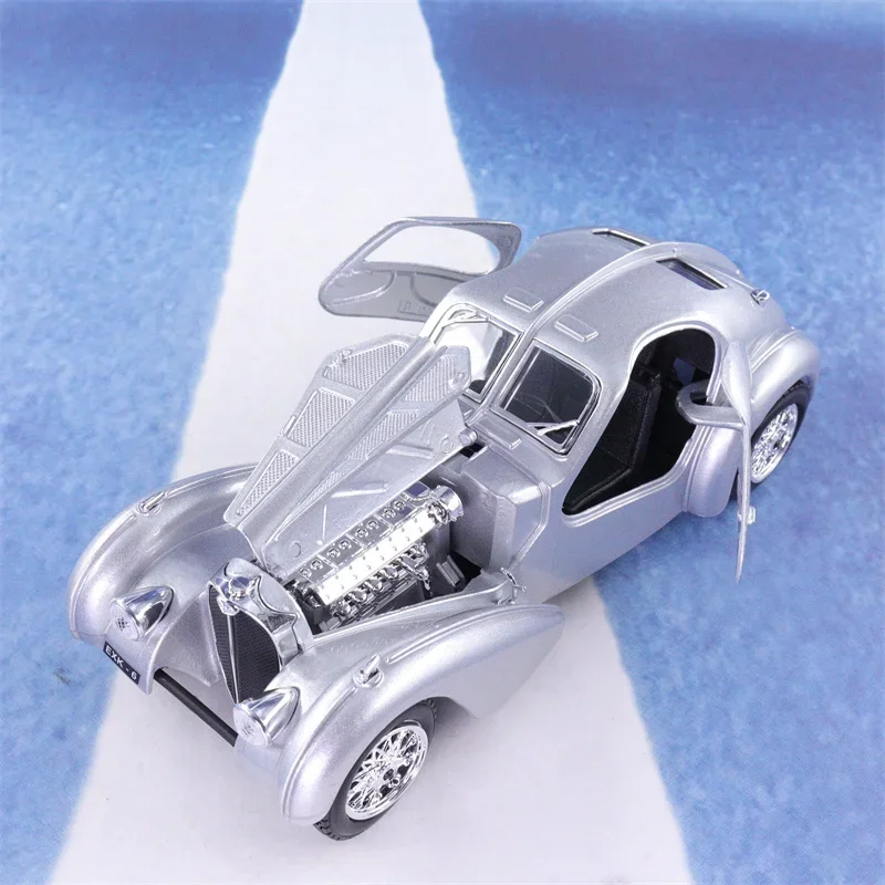 Bburago 1:24 1936 Bugatti Atlantic Vintage car High Simulation Alloy Diecast Metal Toy Car Model Collection kids Gifts B603