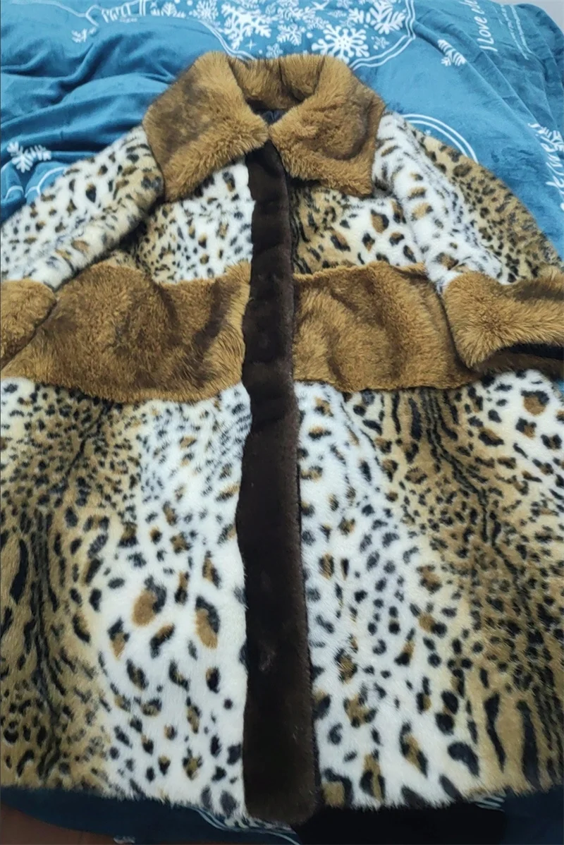 Nowy płaszcz damski ze sztucznego futra na jesień i zimę, zapinany na guziki, z wykładanym kołnierzem, odzież wierzchnia w stylu angielskim, gruby futrzany.