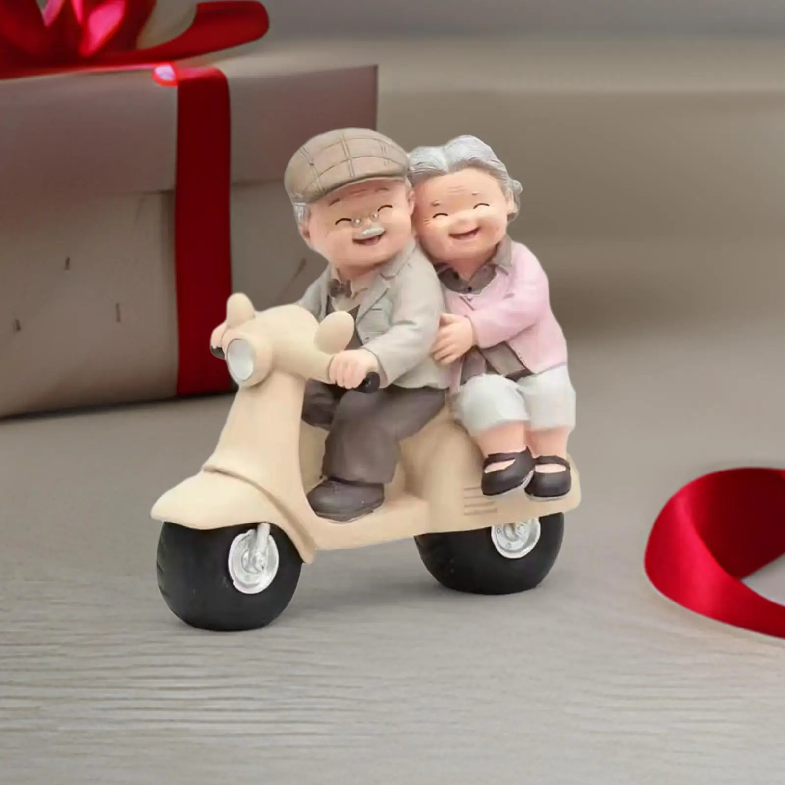 

Статуэтка старой пары из смолы, подарок на годовщину свадьбы, день рождения, статуя пары пожилых людей, скульптура для украшения кабинета, спальни