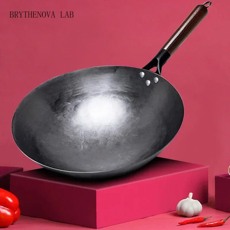 Traditional iron wok, Non-coating Woks Hand forged for Panwooden Kitchen Handle Wok Kitchen Gas Pot Cookware