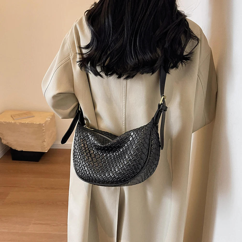 Women Daily Shoulder Bag Adjustable Strap Woven Simple Hobo Dumpling Bag Solid Color Stylish Shoulder Bag Shopping Bag