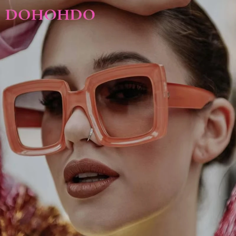 

Fashion Brand Oversized Concave Square Sunglasses Men Vintage Fashion Shades Women Retro Trendy UV400 Traveling Unisex Eyewear