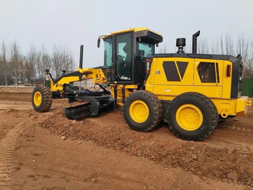 Easy Maintenance Articulated Road Paver SG21-B6 Heavy-Duty Motor Grader 210hp with Ripper Blade for Construction Industry