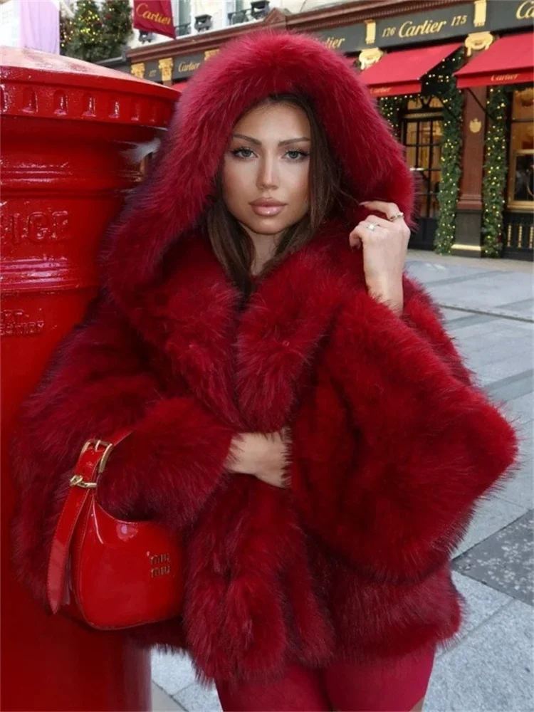 

Fashion Fur Feather Outwear Hoodie jacket Loose Warm Winter 2025 Sexy Fluffy Streetwear Overcoat Women's Fur Feather New
