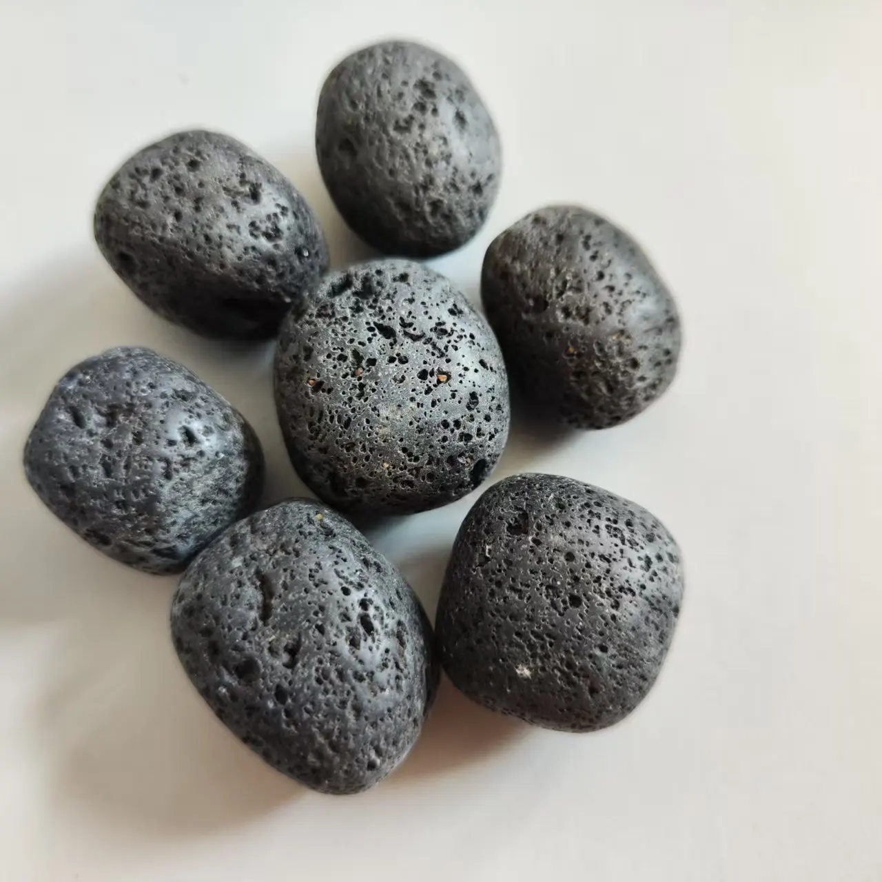 Natural Volcanic Rock Stone Rolling Stone Original Stone Aromatherapy Essential Oil Diffuser Stones Energy Stone Decoration