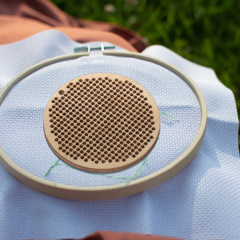 

6 Pcs Wood Chip Ornaments 5cm Round DIY Cross Stitch Accessories Necklace Pendant Bookmark Wooden Plates Perforated Sewing Tools