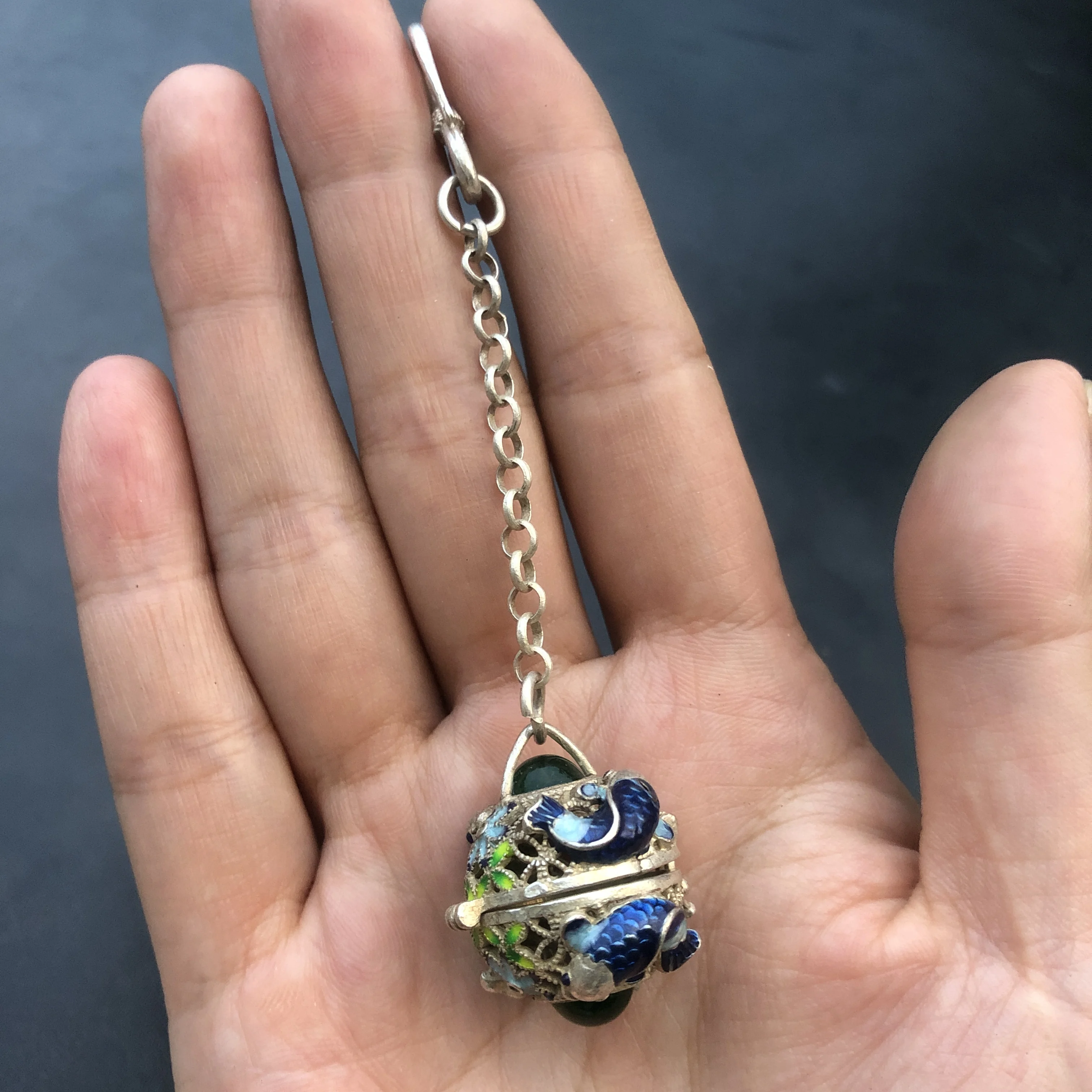 ヴィンテージチベットシルバー製クロアソンヌアロマロケットペン - Aroma Bead Sachet のレビューと価格