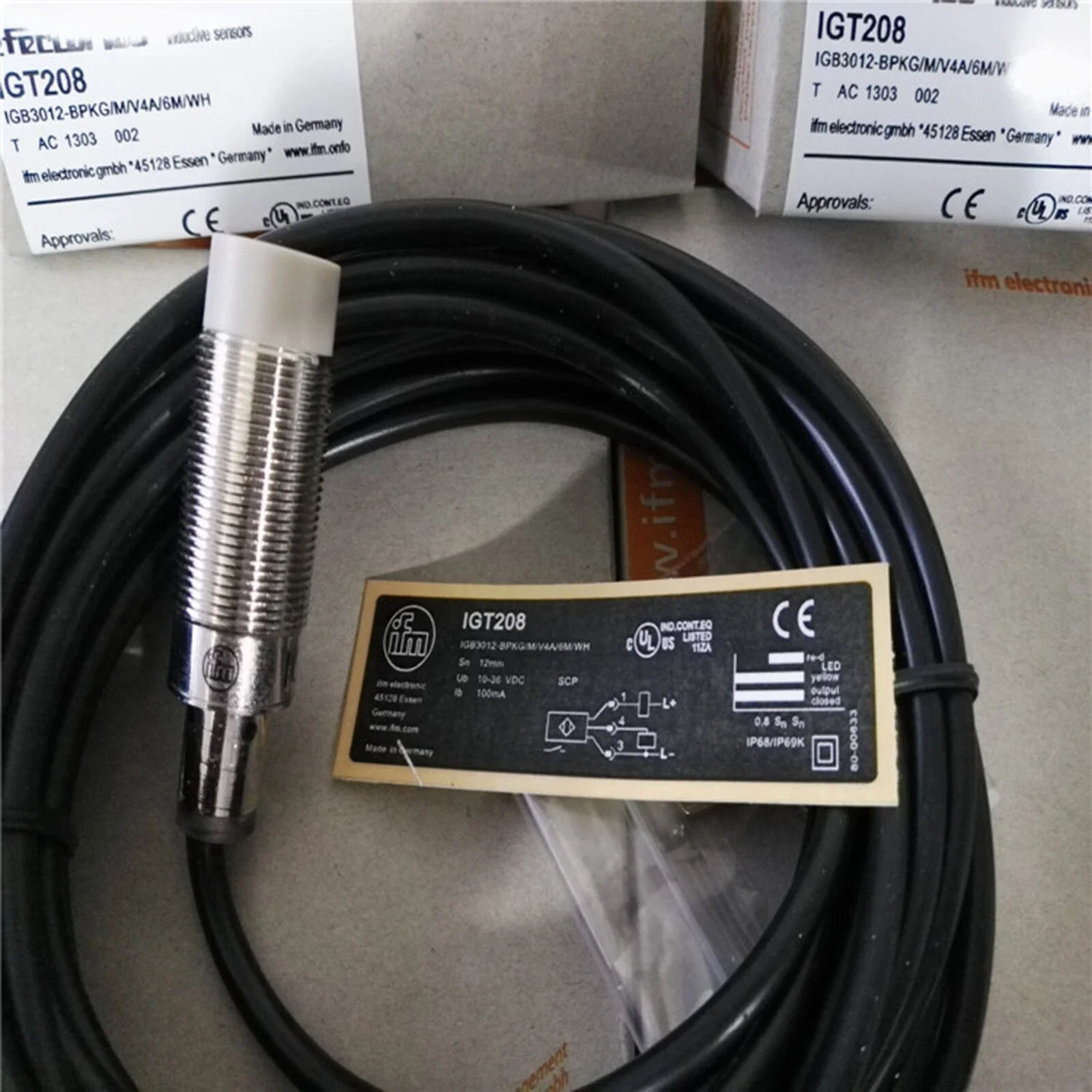 Inductive sensor IGT208 IGB3012-BPKG/M/V4A/6M/WH
