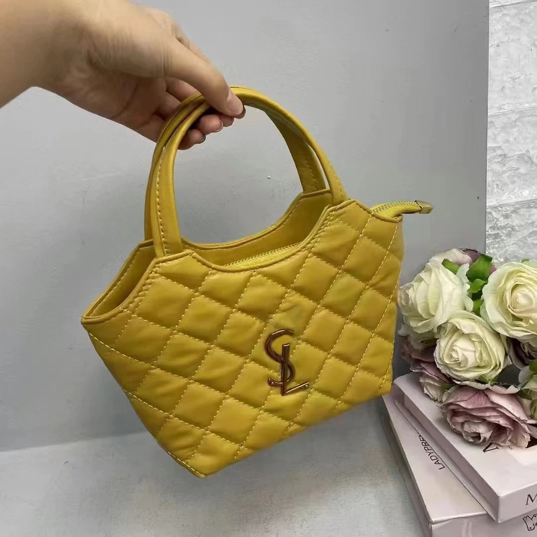 Bag bag 2024 new women\'s simple fashion casual temperament women\'s cabbage basket bag high-quality texture handbag