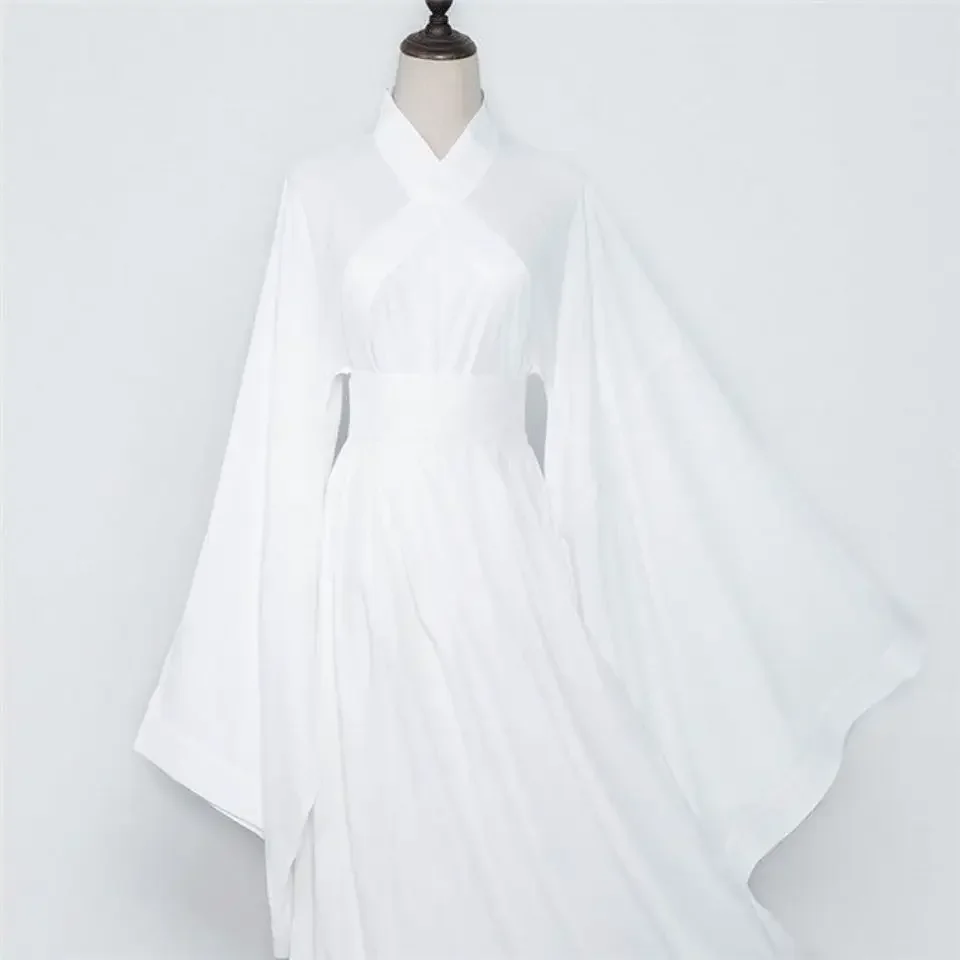 伝統的な中国の漢服、女性と男性のための白と黒の上着、スカート、下着