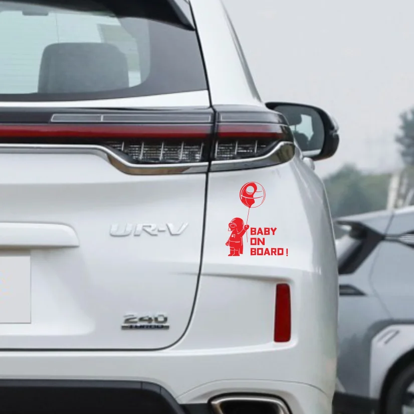 رائد الفضاء الطفل على متن الإبداعية سيارة ملصق نمط السيارات الوفير الملحقات الخارجية شارات الفينيل