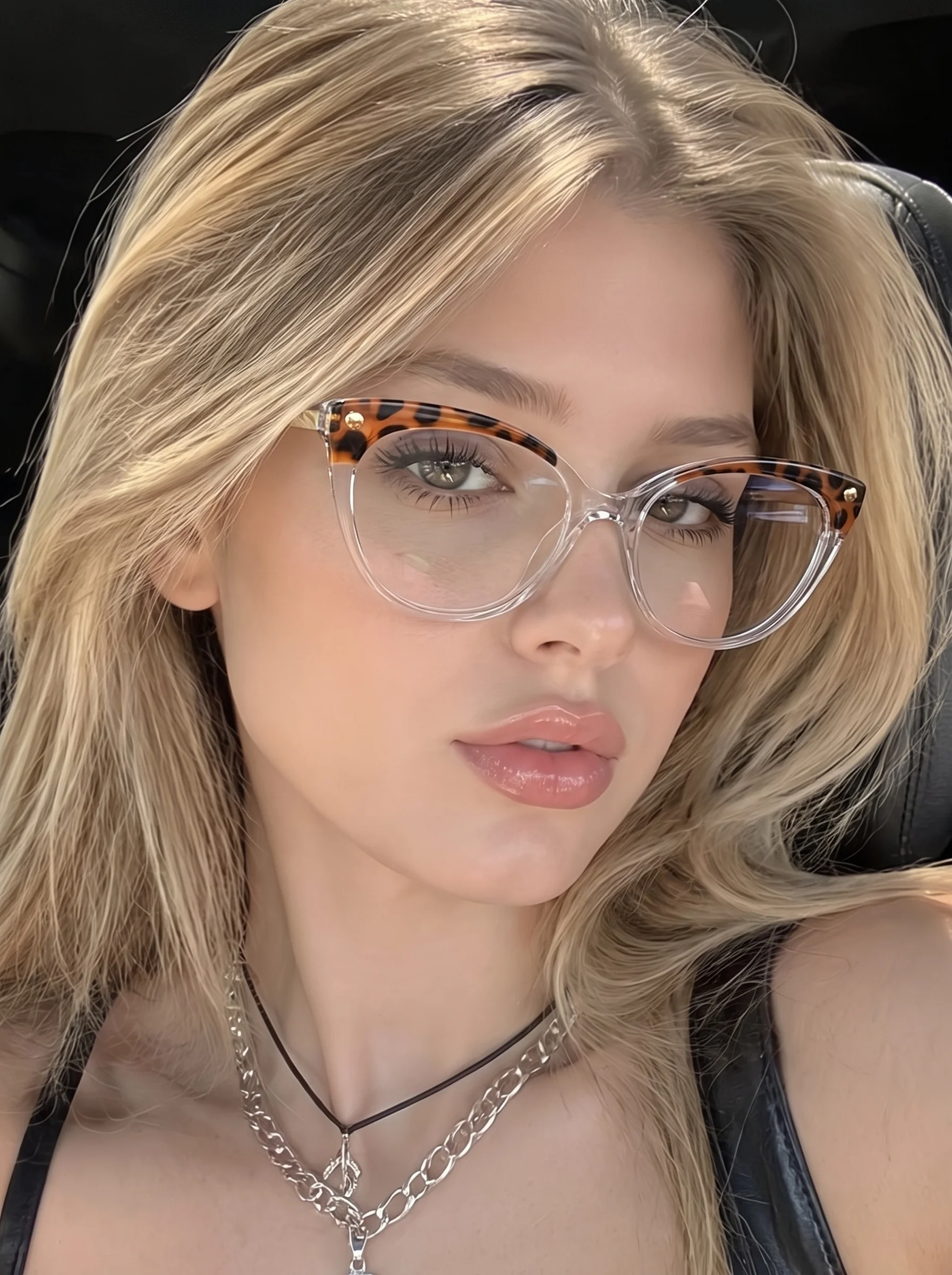 GIGULA vintage cat-eye non-prescription glasses, color-block frames with metal temples, light luxury versatile non-prescription