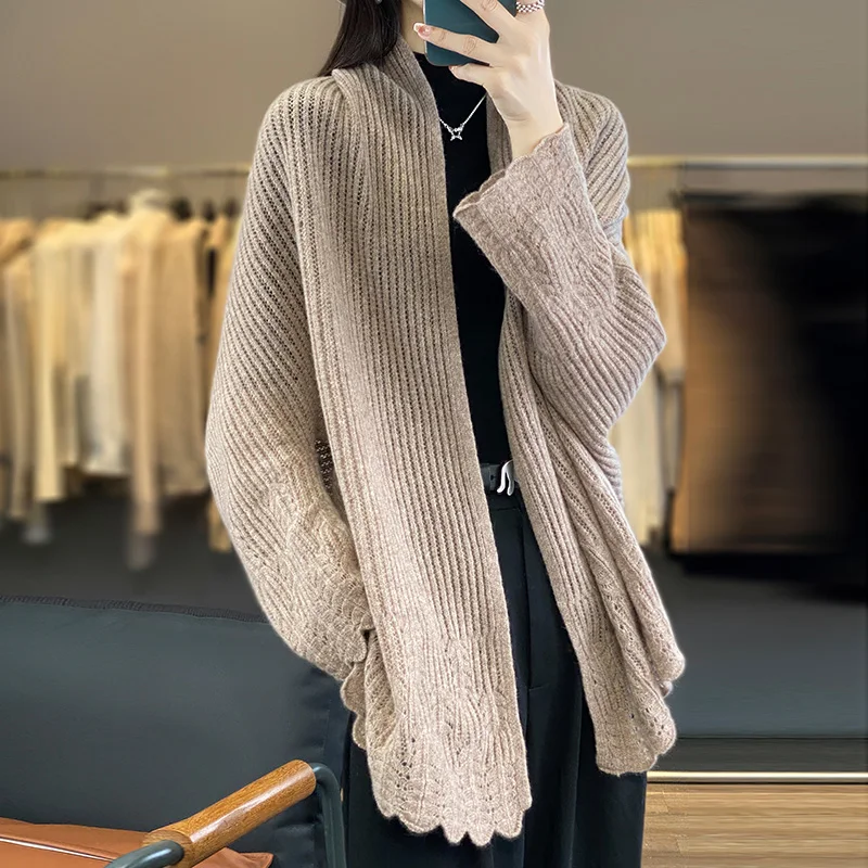 Hollow 100% lana Merino scialle lavorato a maglia primavera autunno sottile Cardigan morbido e traspirante e alla moda da donna