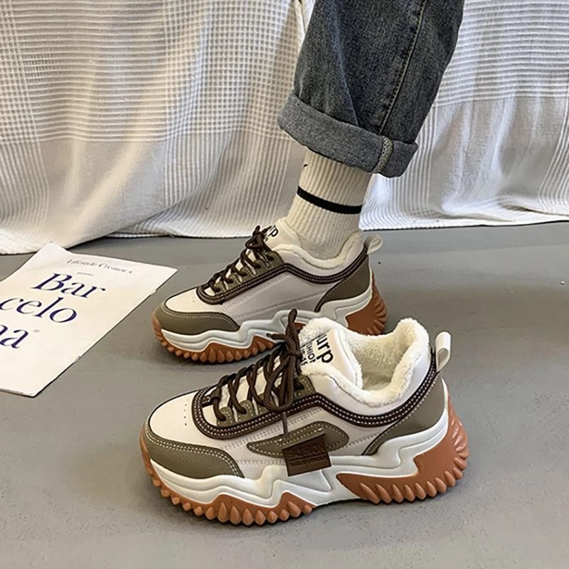 

2025 Winter New Chunky Dad Shoes for Women Thick Sole Thermal Cotton Sneakers with Slimming Design Ins Trendy Winter Footwear