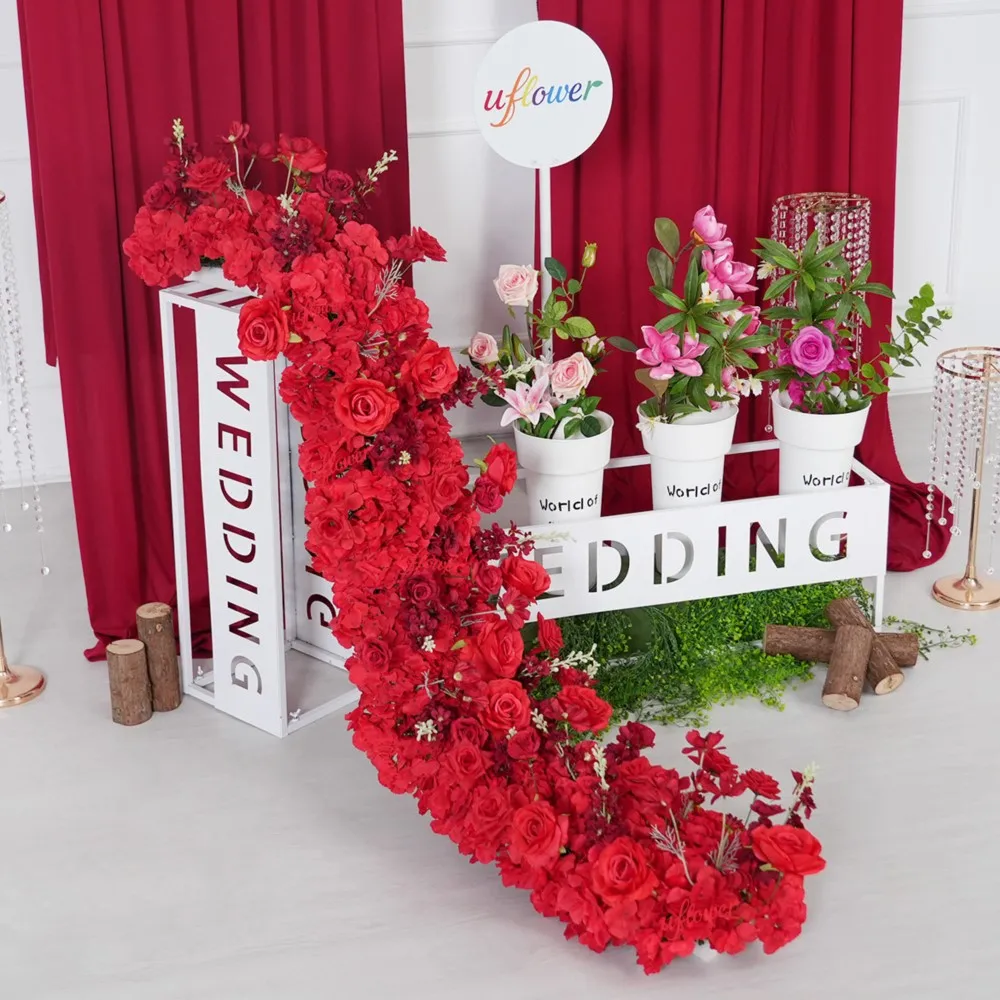 

Искусственные цветы Uflower: высококачественные красные розы и гортензии для свадебного декора, цветочные композиции для столов и фонов