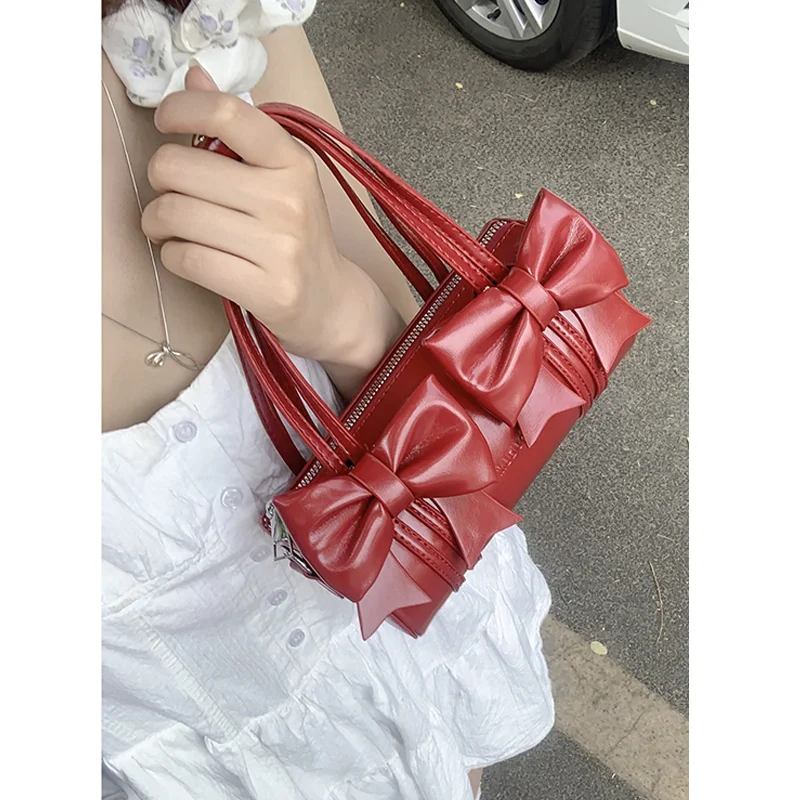 South korea  Underarm Bag Women Summer 2024 New Trendy Fashion Pillow Bag Carrng Messenger Bag Red Bag