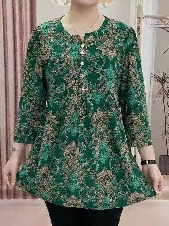 cubre-orejas-elasticos-de-seda-helada-para-mama-con-boton-redondo-manga-siete-primavera-verano-nuevo-estilo-longitud-media-holgados-que-cubren-la-figura