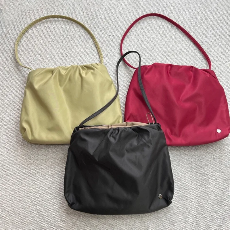 

High-end Niche Nylon Pleated Wrist Cloud Bag Large Capacity Handbag Single Shoulder Armpit Bag Clutch Bag for Women