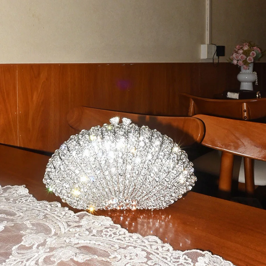 French Creative Shiny Full Diamond Shell Bag Temperament Simple Light Luxury High Sense Crystal Clutch Bag Dinner Bag view 2