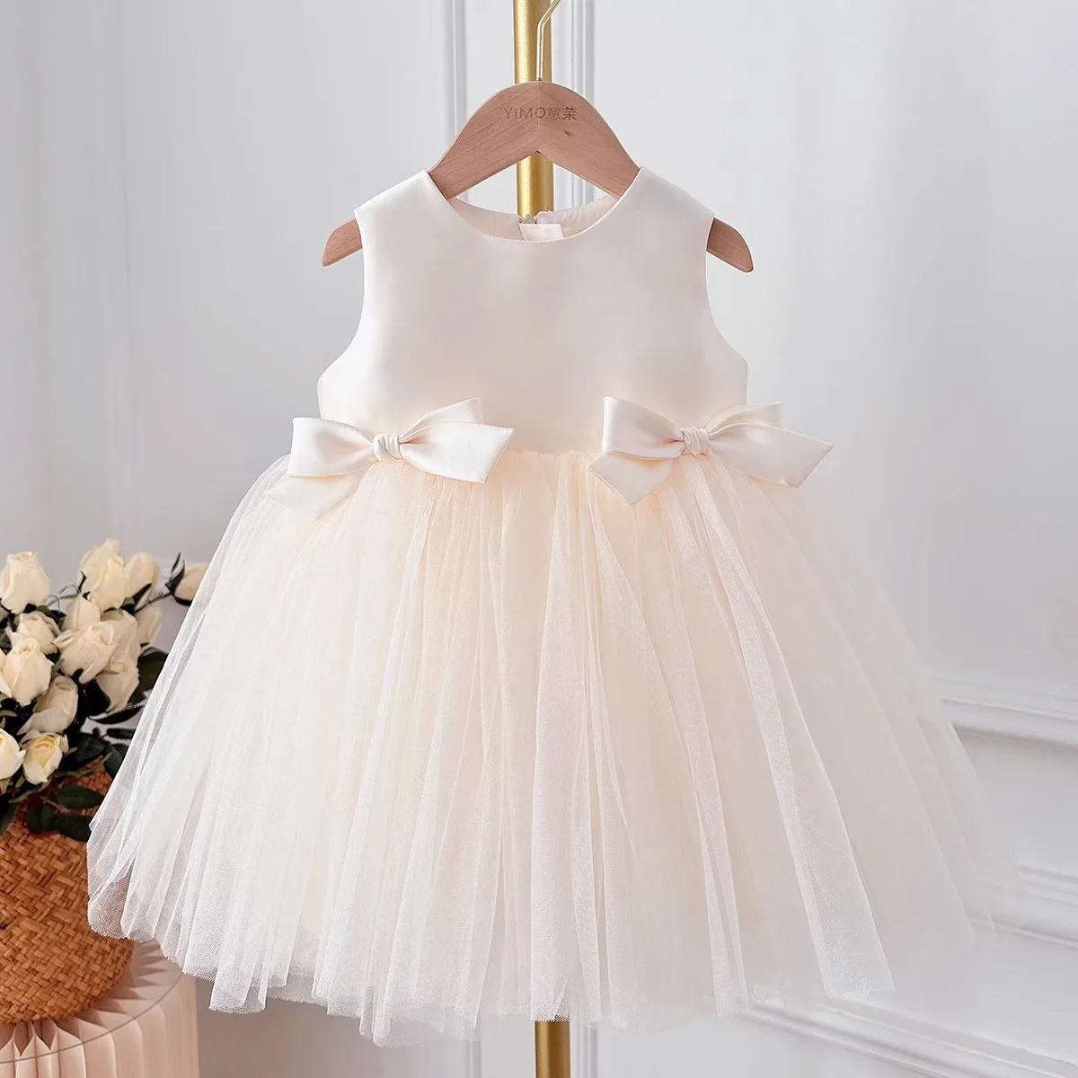 

1-8 years champagne girls birthday dresses Korean version spring and summer simple sleeveless fluffy princess dress party