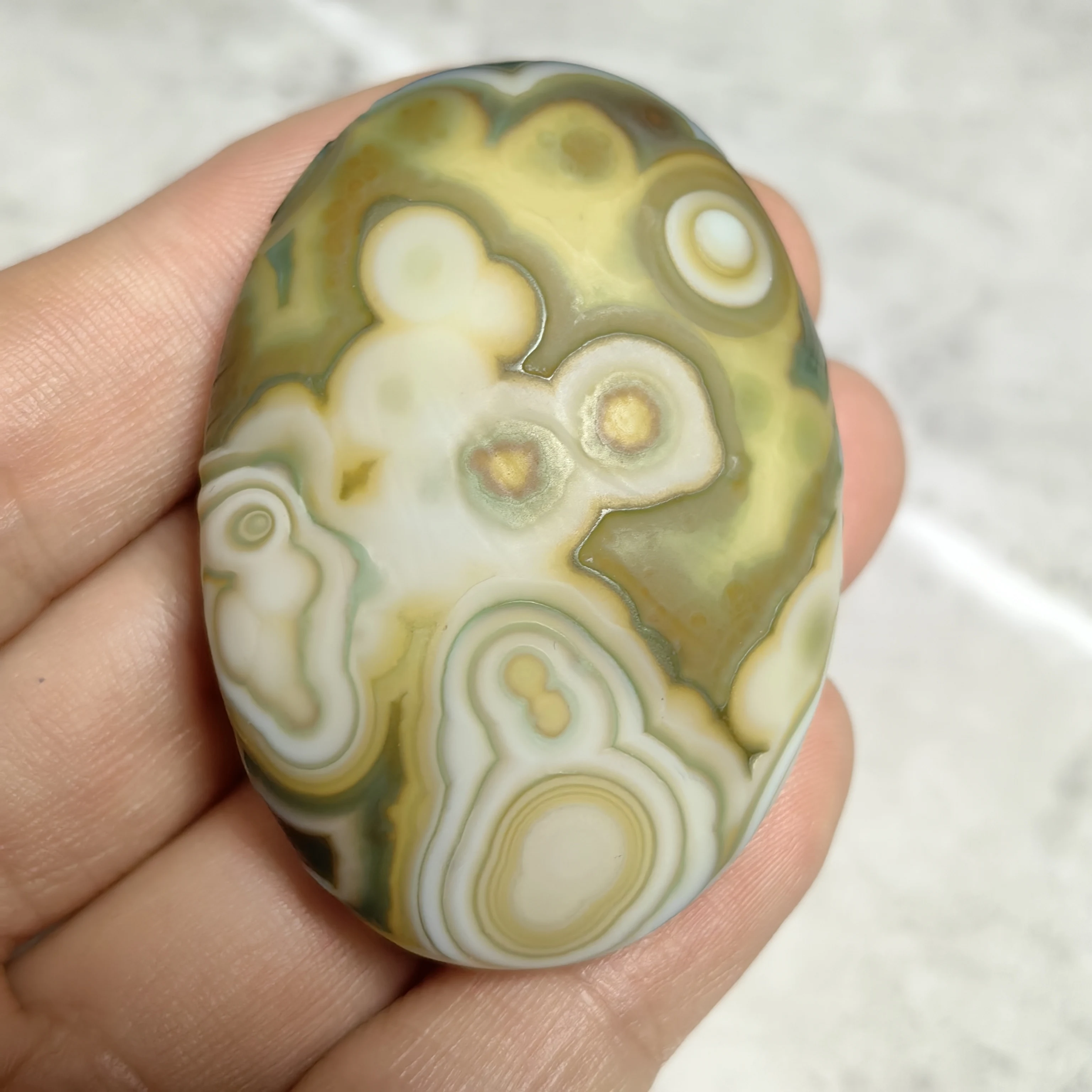 Natural Eye Agate Palm Stones, Rare cartoon Image  on Both Sides, Gobi Desert Gemstone for Collection & Decor