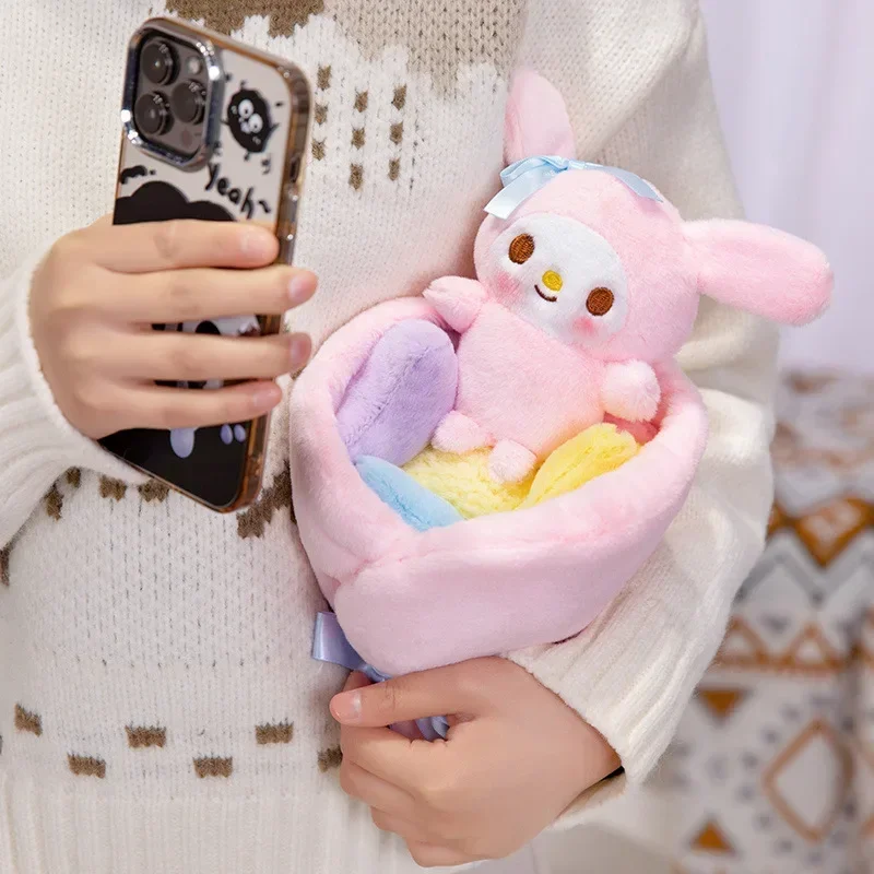 

Плюшевый букет Sanrio Kuromi, милый мультяшный Cinnamoroll My Melody, плюшевое украшение для комнаты, подарок парню, подругам, праздничные подарки