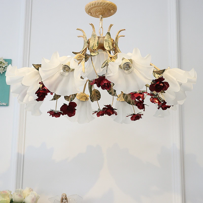 

French retro bedroom chandelier living room fresh pastoral old American restaurant creative flowers romantic lamps