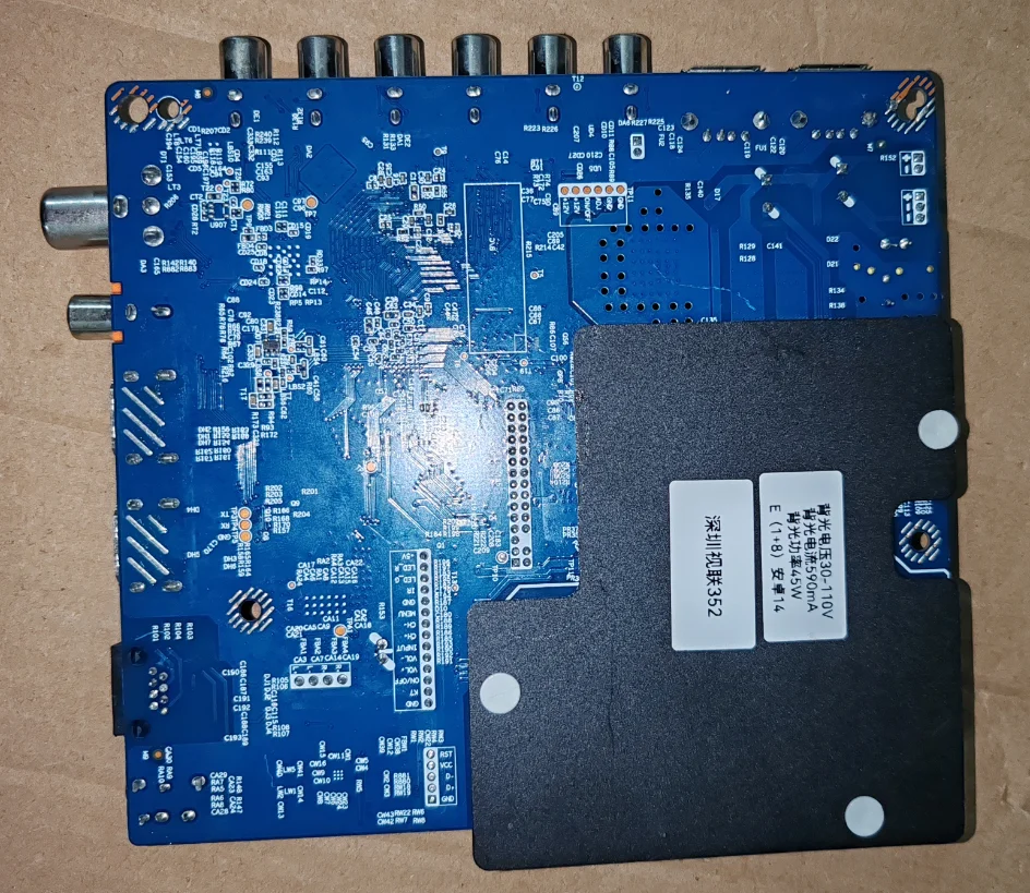 TD.SK529.PB801 Foto fisica della scheda madre TV Android di rete WIFI tre in uno, testata per 30-110 V 1 g + 8 g Android 14 45 W 590 mA