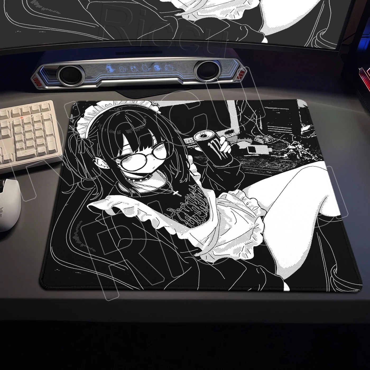 E-Sports Gaming Mouse Pad Pixel Aesthetics Anime Girl Mousepad Non-Slip Surface Small Mats Office Desk Mat Black White Tablepad