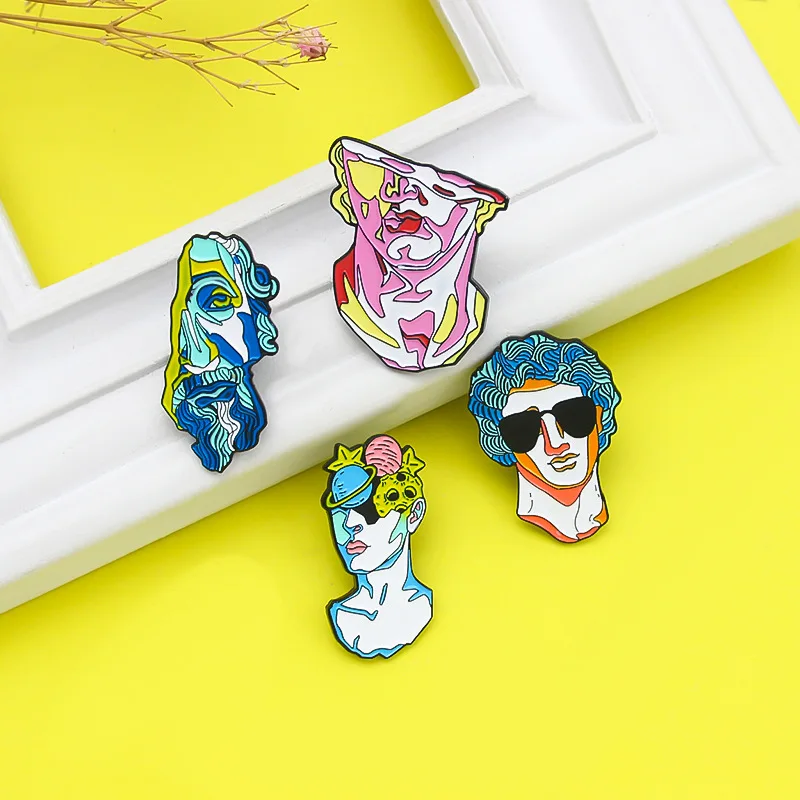 Creative Punk Segmentation Avatar Character Enamel Pins Planet Stars Mask Sculpture Man Alloy Brooch Badge Personality Jewelry