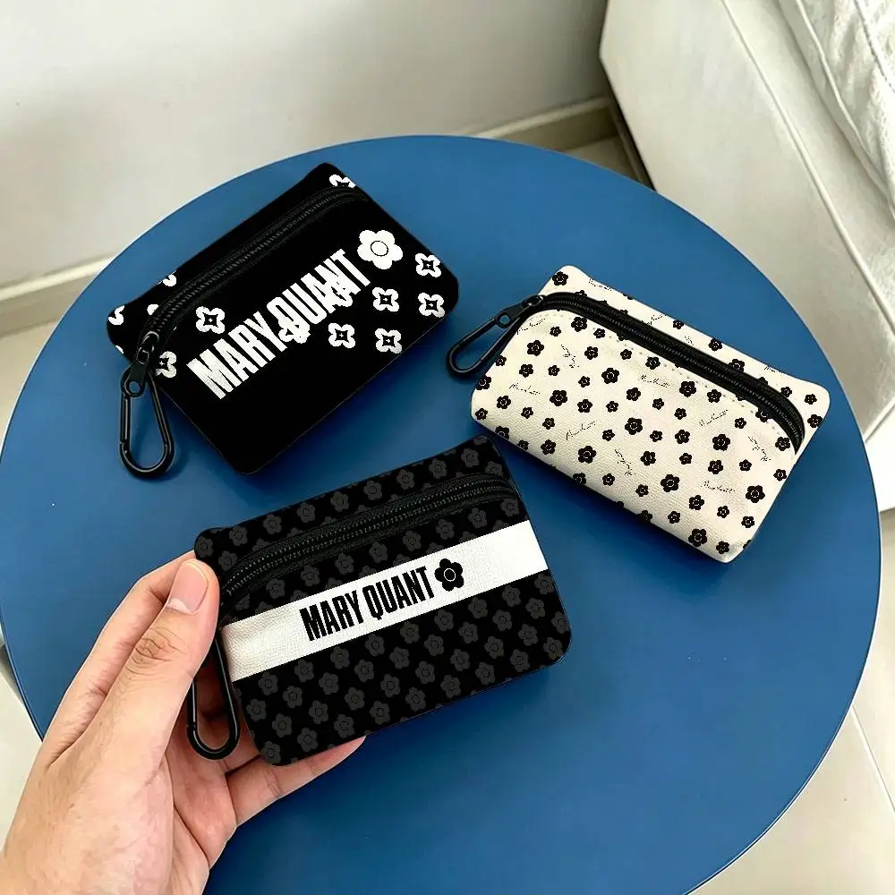 M-Mary Quant White Oxford Cloth Zipper Coin Purse Lightweight Hanging Key Pouch Card Holder For Daily Use