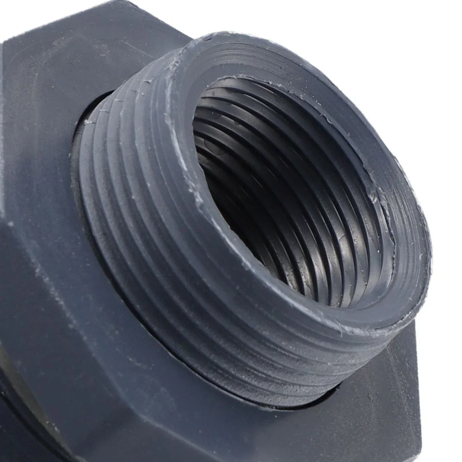 PVC Plastic Internal Thread Bulkhead Accessories 6 Point/1 Inch/1.2 Inch/1.5 Inch/2 Inch Garden Socket Water Tank Joint