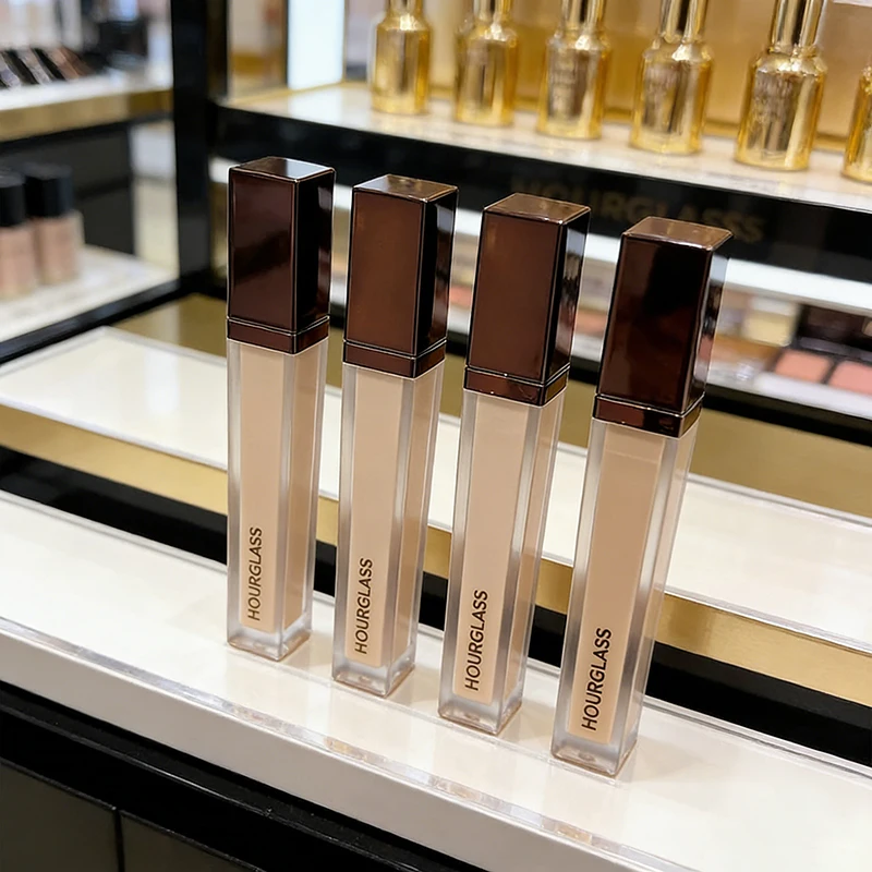 

Консилер Hot Hourglass Functionality: стойкий, увлажняющий, не вызывающий раздражения, незаметно скрывает недостатки, косметика для лица