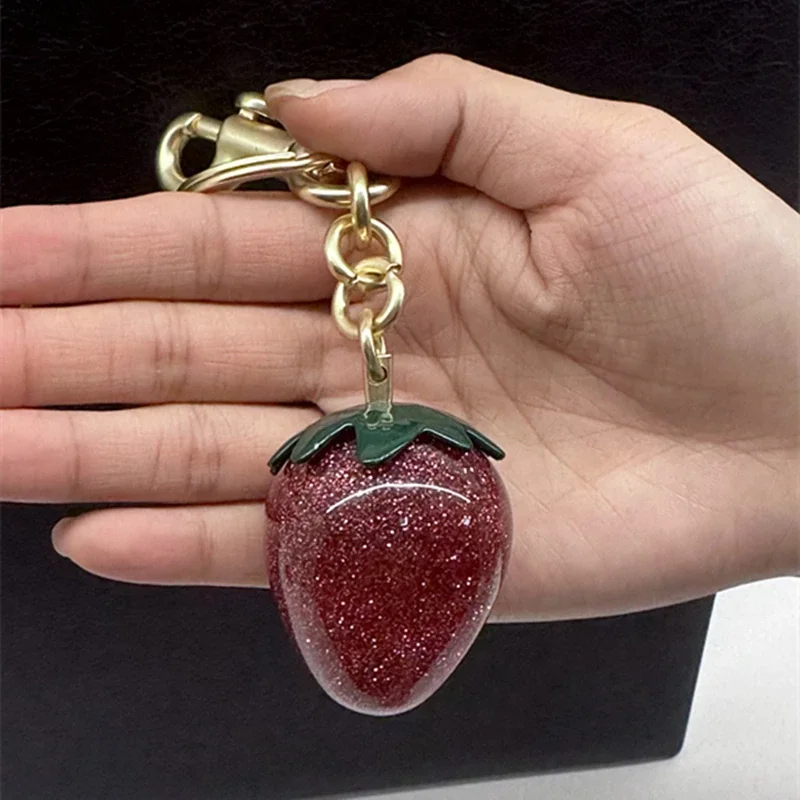 الأحمر كريستال الفراولة قلادة الديكور لمدرب حقيبة يد حقيبة الكتف رائعة المفاتيح مرفق جزء