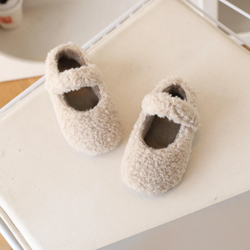 

Furry Looks, новинка 2025 года, зимняя уличная термообувь, пушистая школьная обувь принцессы для девочек, неглубокие детские кроссовки Fur Jane для отдыха