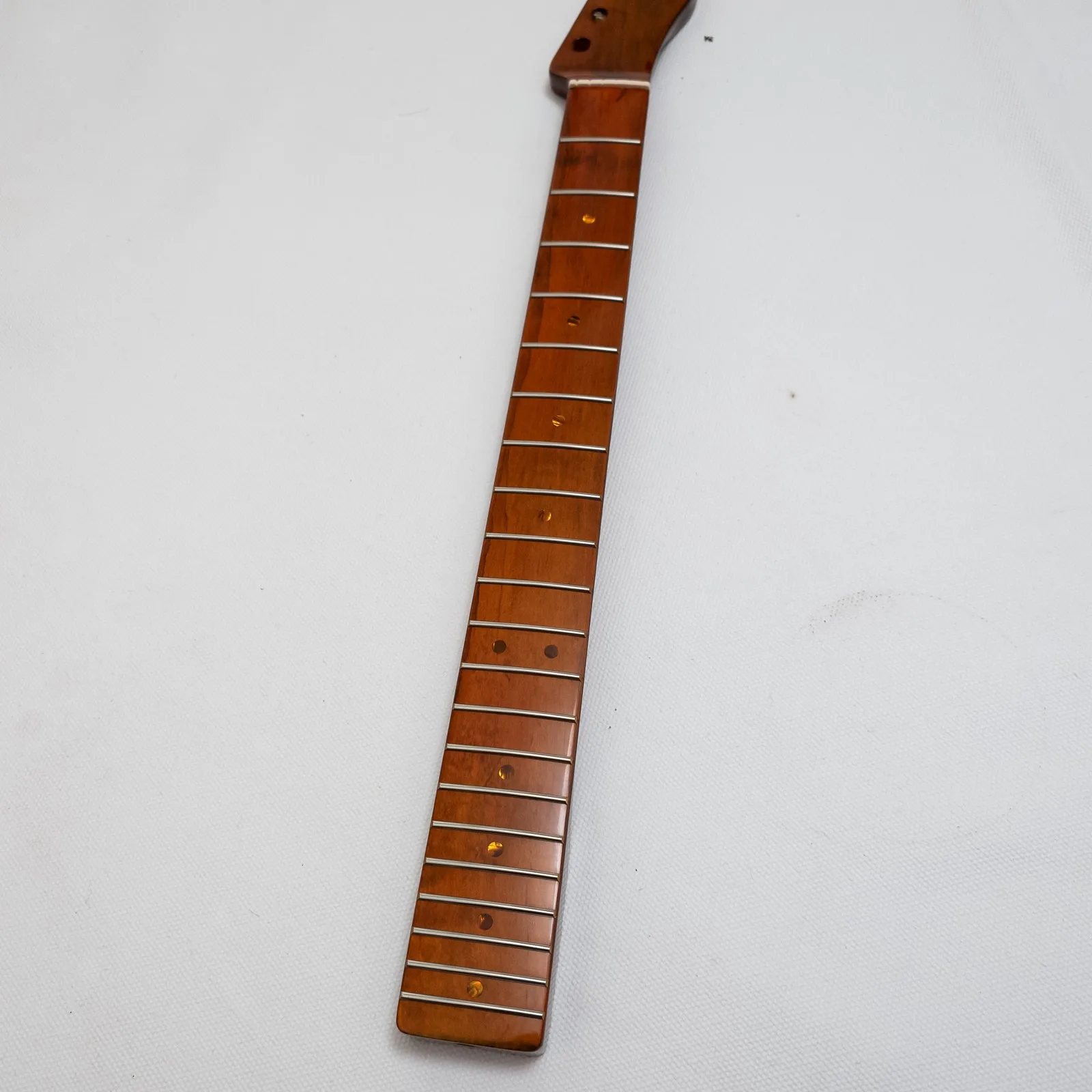 Electric Guitar Maple Neck Gloss Finish Maple Fingerboard 25.5 Inch Modern C Bone Nut Replacement