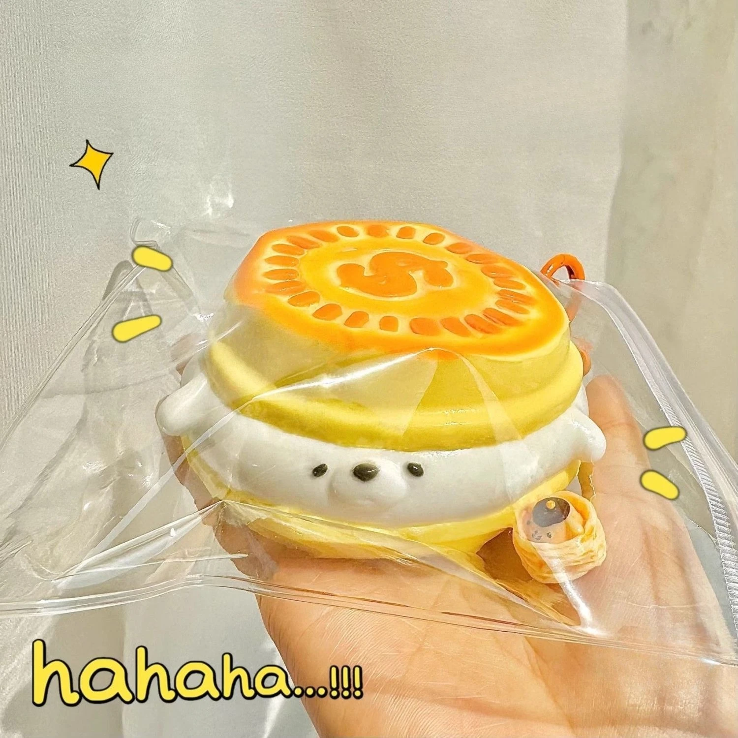 ตุ๊กตาหมีขนมปังน่ารัก บีบเล่นได้ พกพาสะดวก ของเล่นคลายเครียด บีบแล้วคืนรูปช้าๆ ของเล่นบีบคลายความเครียด สไตล์คาวาอี้ ของขวัญ