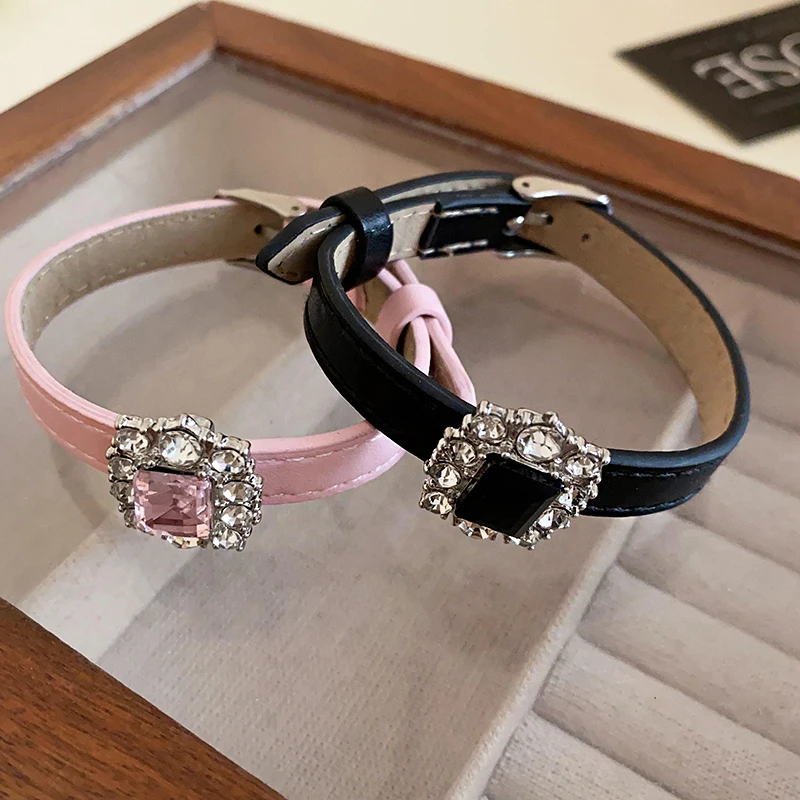 1pc Fashionable Women's Elegant Leather Diamond Bracelet, Adjustable opening, Holiday Gift Jewelry Suitable for Daily Wear