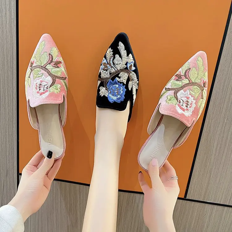 Flower Cover Toe Mules For Women 2024 Big Size Low Shoes Slippers Flat Pantofle Luxury Slides Loafers Pointed New Designer Fashi