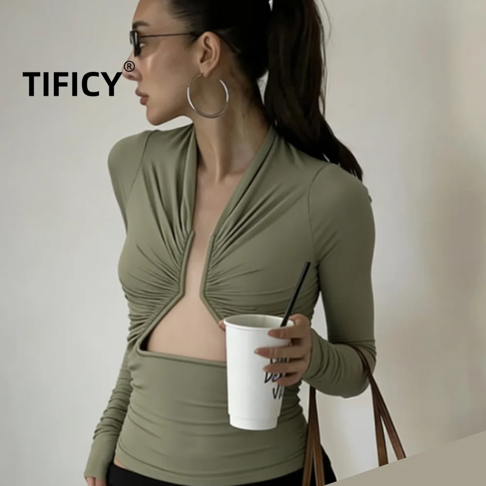 High Street T-shirts Women's Ro Style Metal Chest Hollow Out Long Sleeved Sexy Deep V-neck Waist Tight Tshirts Top