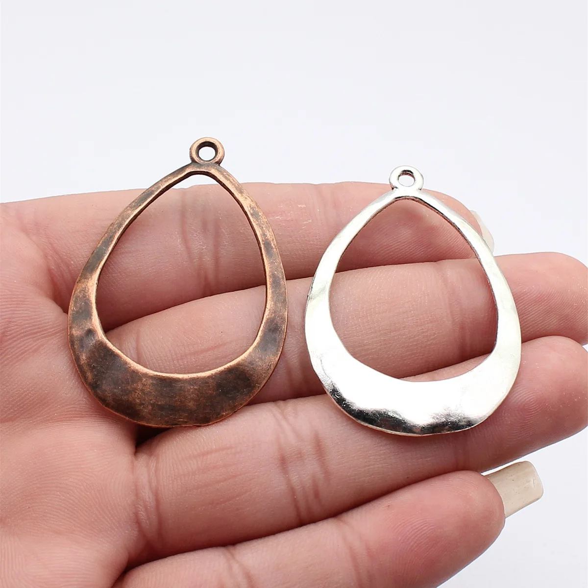 WYSIWYG 4pcs 50x35mm Antique Silver Color Antique Copper Color Hollow Out Hammered Teardrop-Shaped Pendant For Earring Making