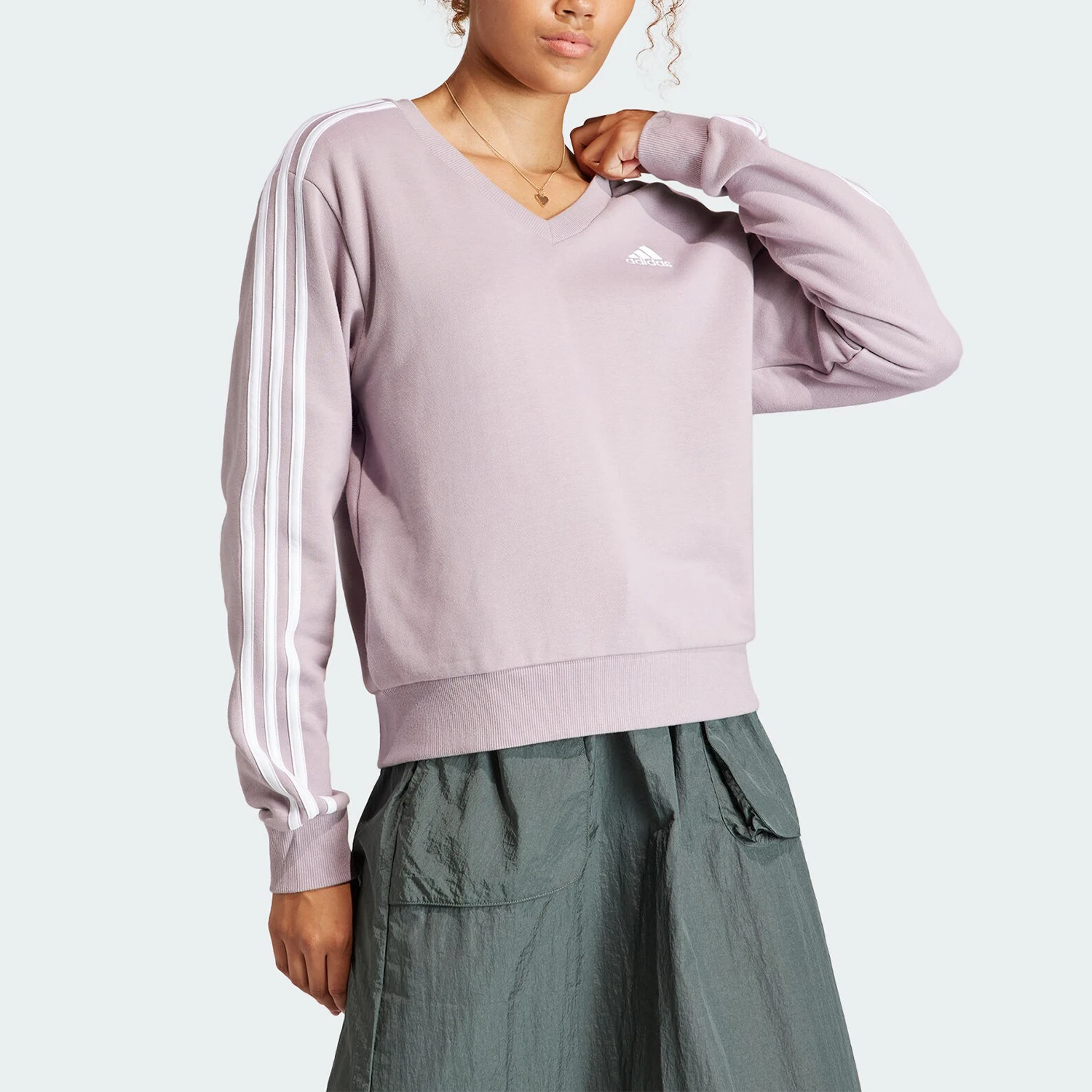 

Оригинальная женская спортивная толстовка Adidas New Season с V-образным вырезом и капюшоном IR5302