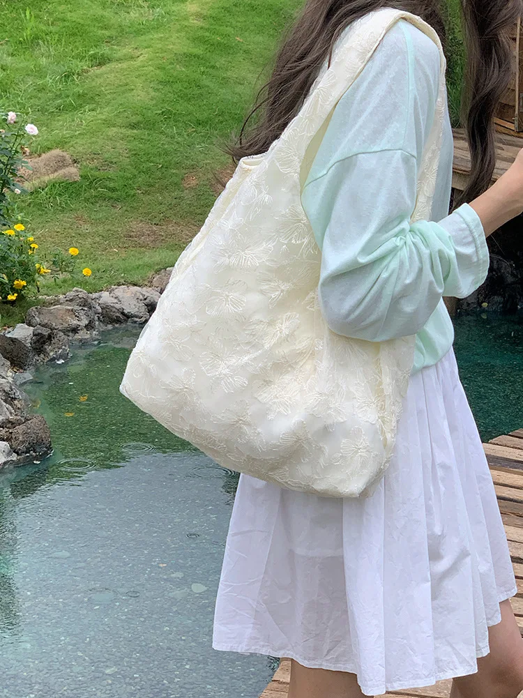 

Summer Fresh and Gentle Breeze Lace Shoulder Bag Trendy and Versatile Lace Fairy Tote Bag
